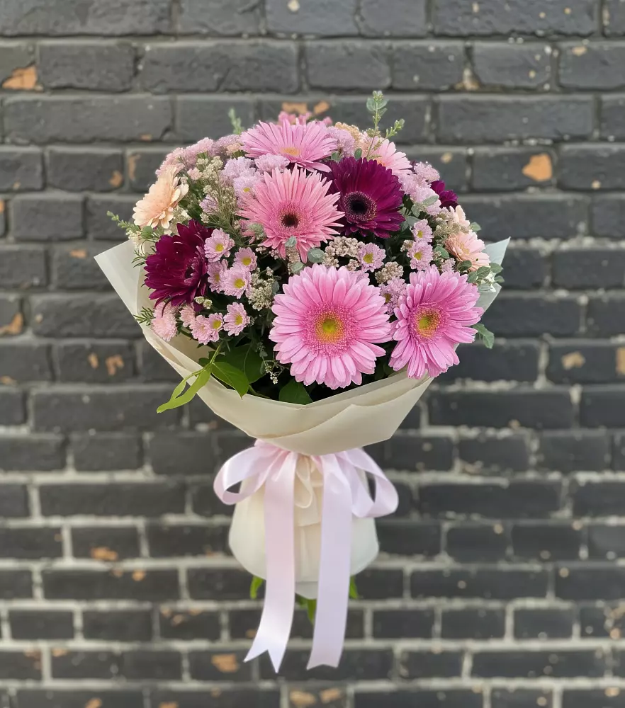 Букет цветов из: Герберы и Хризантемы в Корфовский