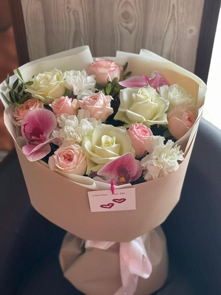 Букет цветов из: Орхидеи, Розы и Гвоздики в Корфовский