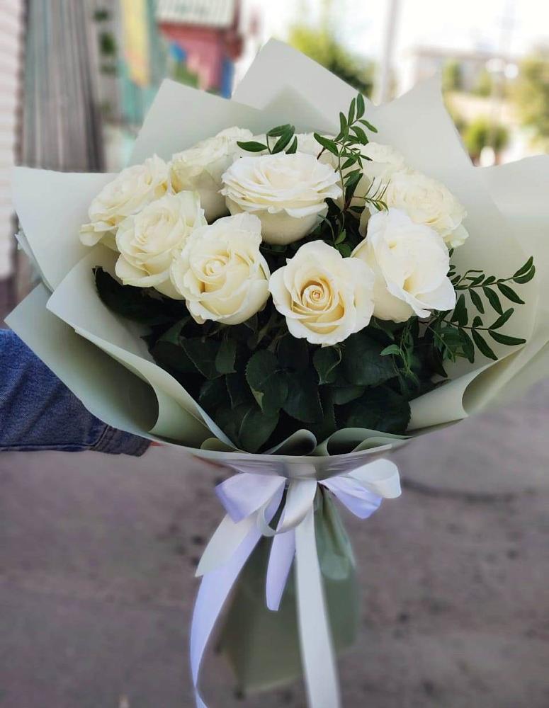 Букет Белые розы Проуд в Корфовский