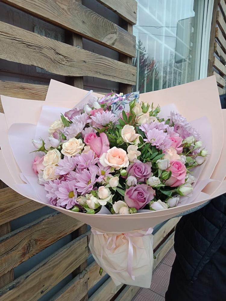 Букет цветов из: Розы и Хризантемы в Корфовский