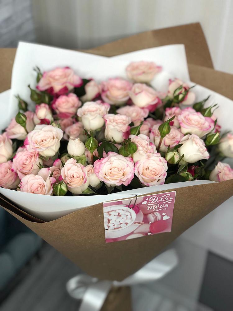 Букет цветов из: Розы в Корфовский