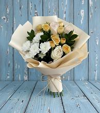 Букет цветов из:  Розы и Хризантемы в Корфовский