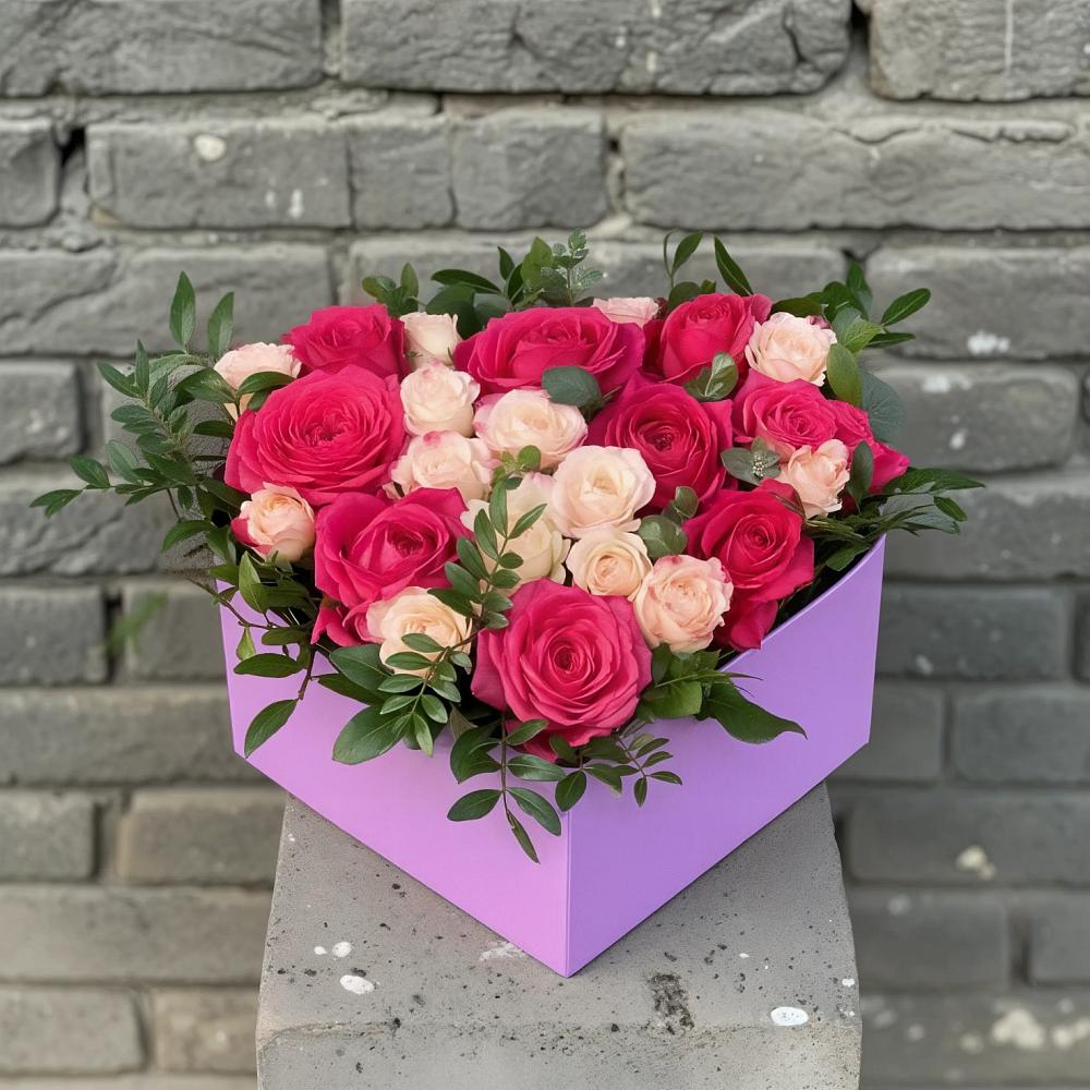 Цветочная композиция из Розы в коробке в Корфовский