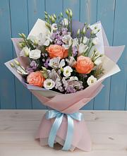 Букет цветов из:  Лизиантусы, Розы, Альстромерии и Гипсофила #REPLACE_PRED# Корфовский