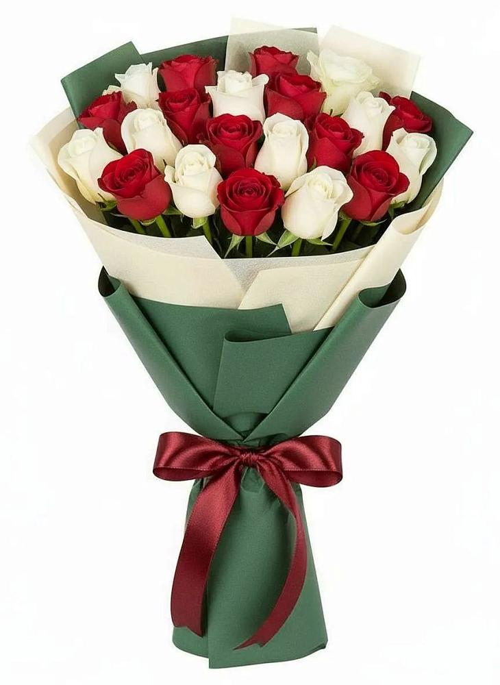 Букет Микс из красных и белых роз в Корфовский