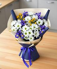 Букет цветов из:  Розы, Ирисы и Хризантемы в Корфовский