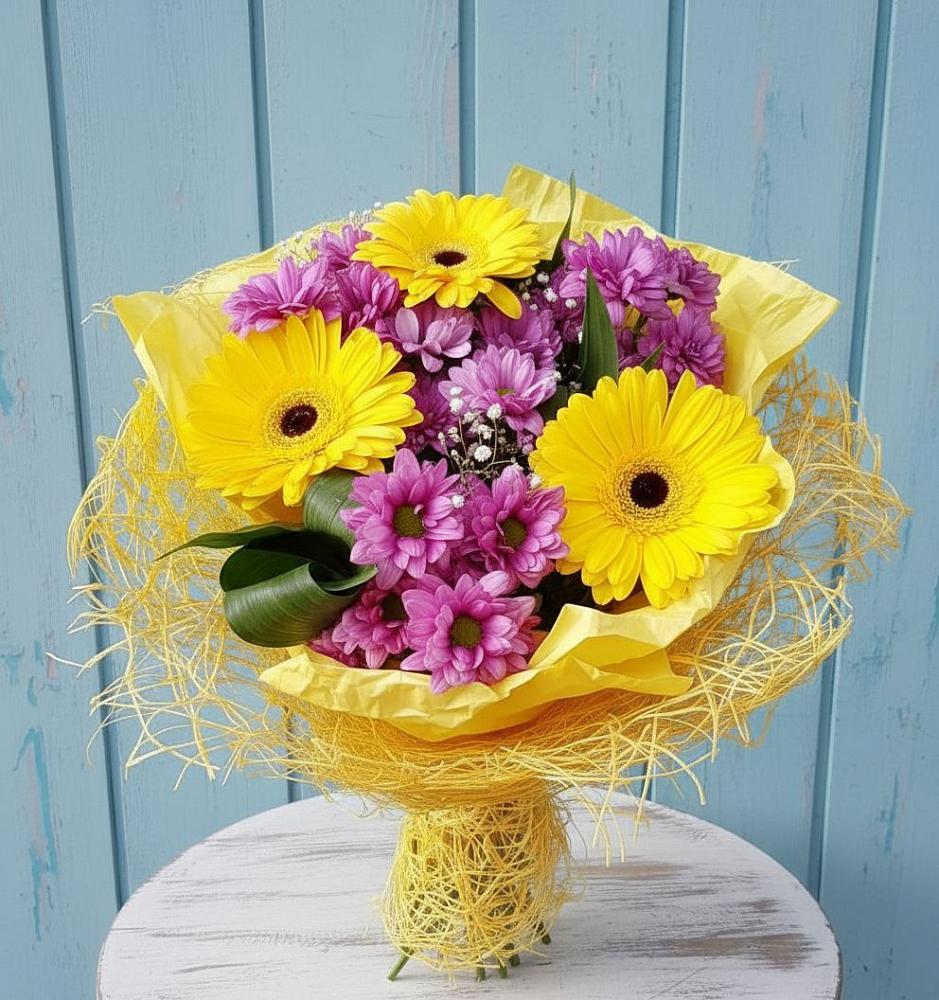 Букет цветов из: Хризантемы и Герберы в Корфовский