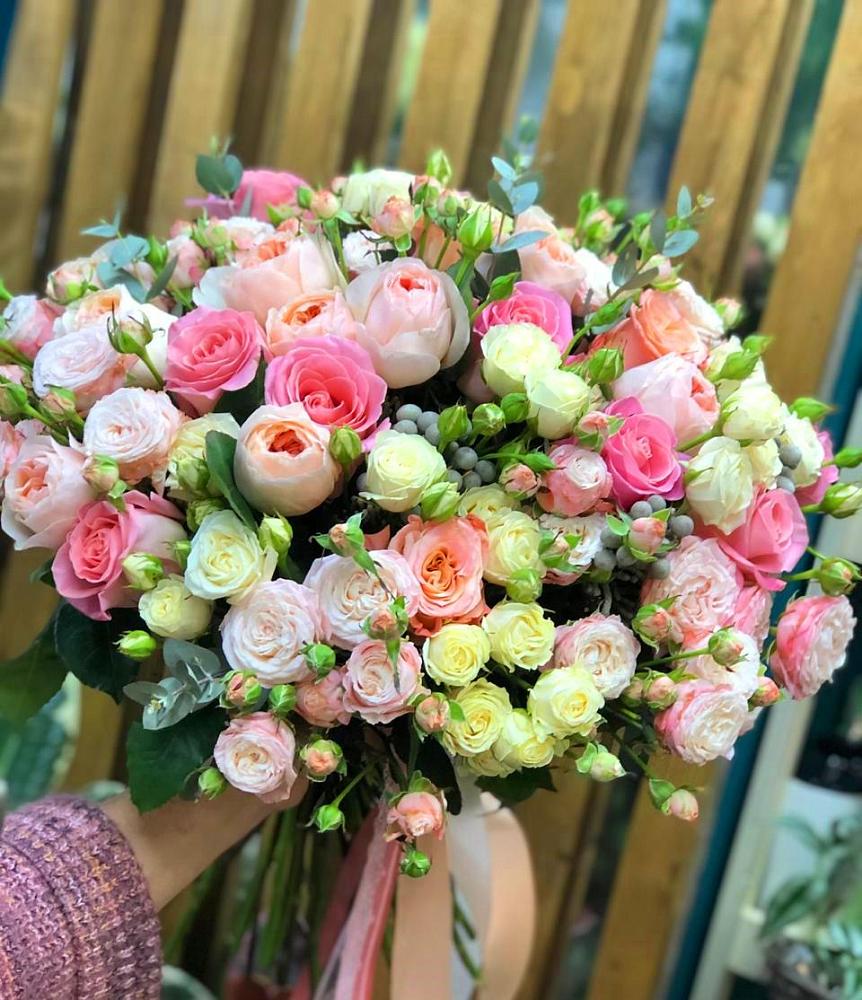 Букет цветов из: Розы в Корфовский