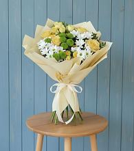 Букет цветов из:  Хризантемы и Розы в Корфовский