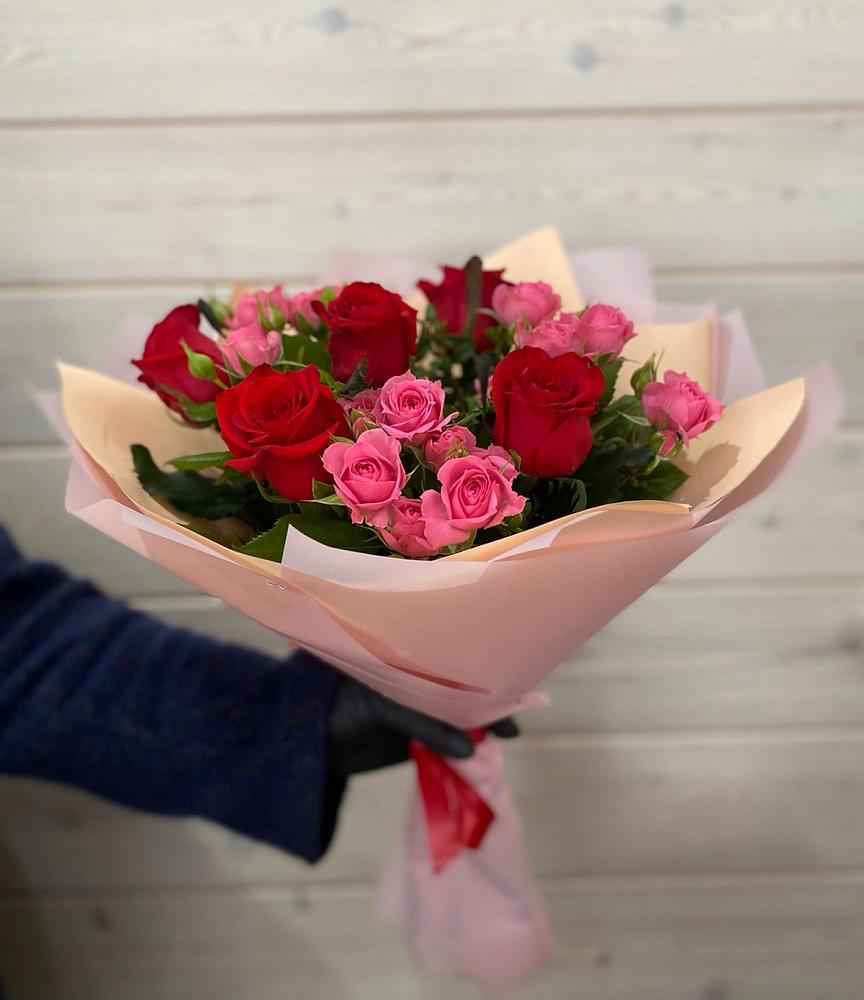 Букет цветов из: Розы в Корфовский