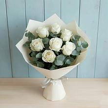 Букет Белые розы в Эвкалипте в Корфовский