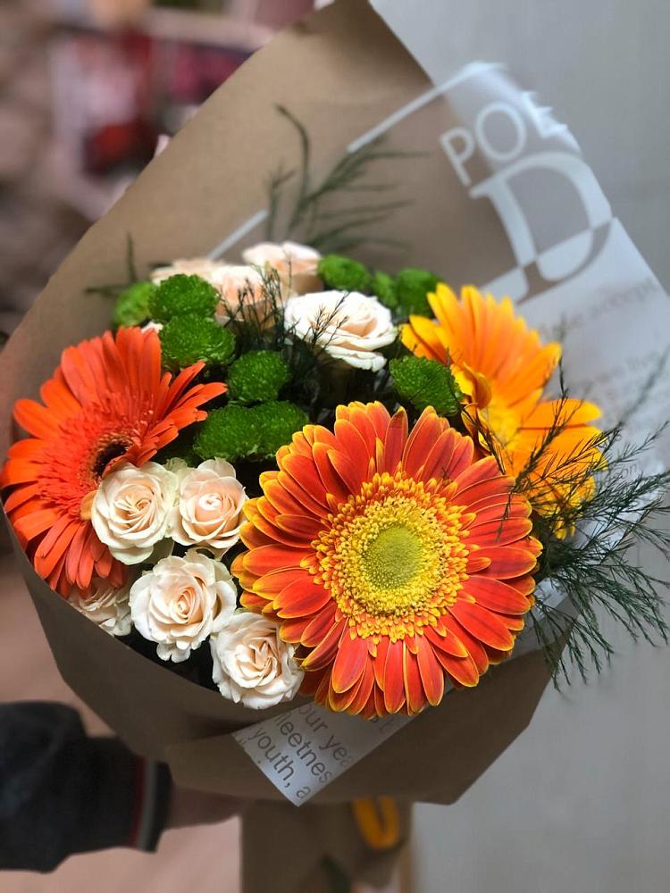 Букет цветов из: Герберы, Хризантемы и Розы в Корфовский