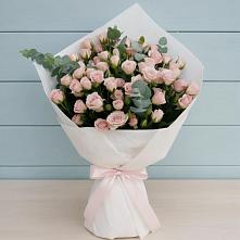 Букет цветов из:  Розы в Корфовский