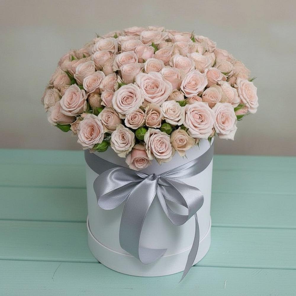 Цветочная композиция из Розы в шляпной коробке в Корфовский